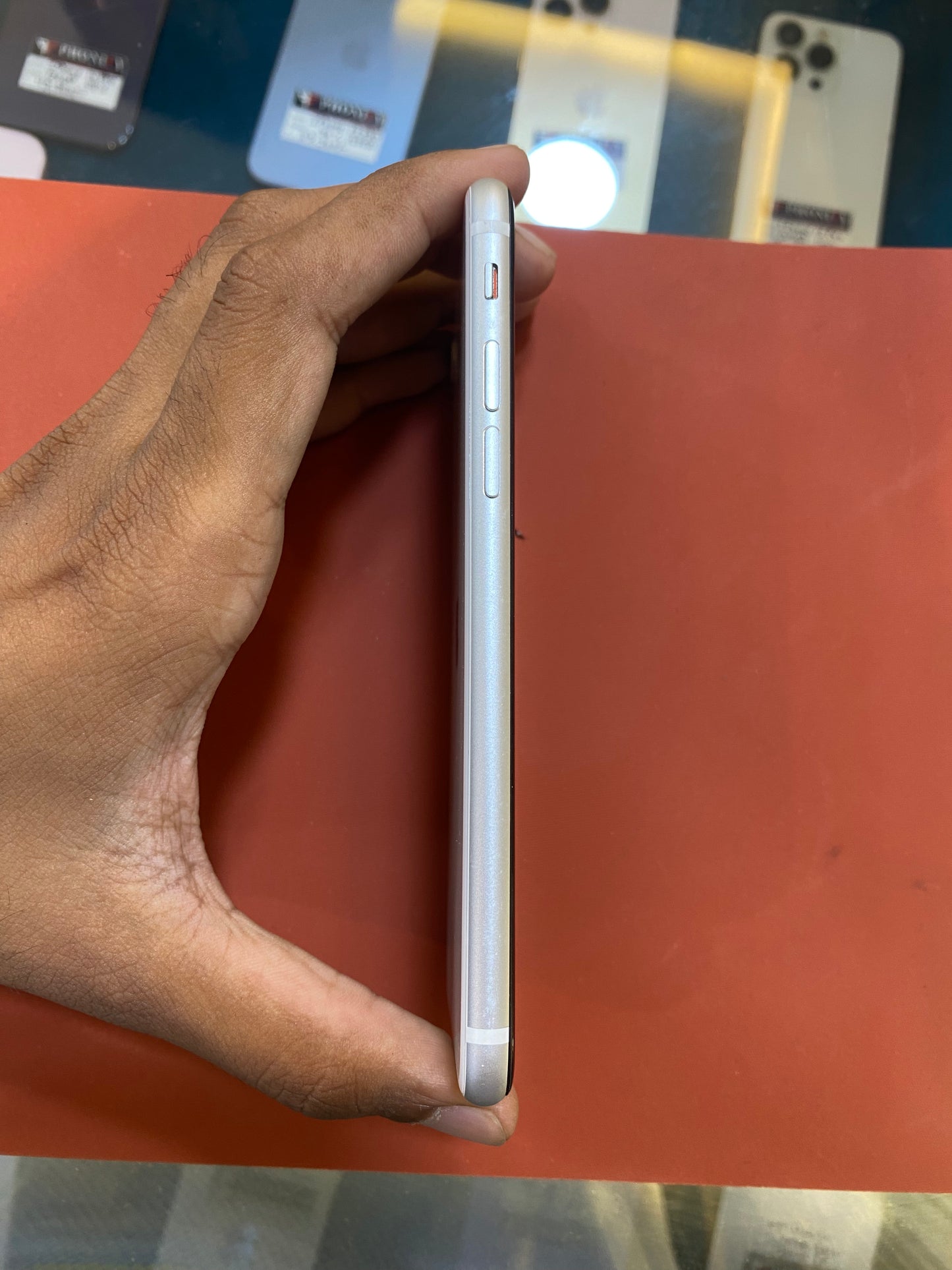Refubished iPhone SE 2020 (1 Year Warranty, Color as per availability)