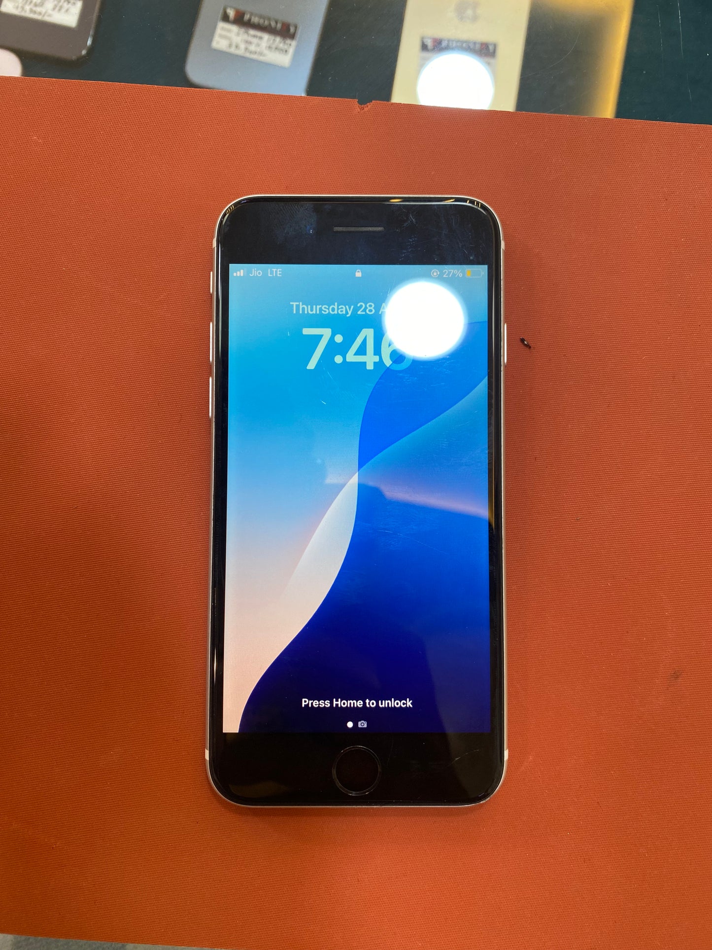 Refubished iPhone SE 2020 (1 Year Warranty, Color as per availability)