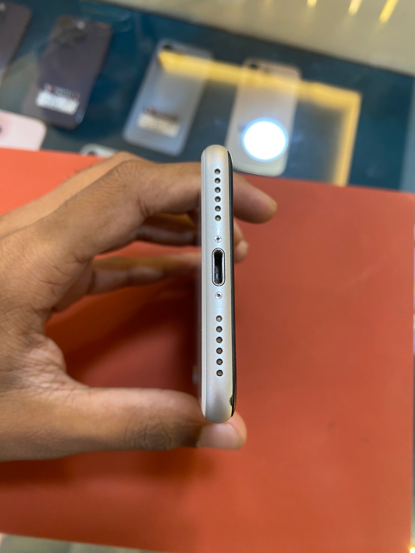 Refubished iPhone SE 2020 (1 Year Warranty, Color as per availability)