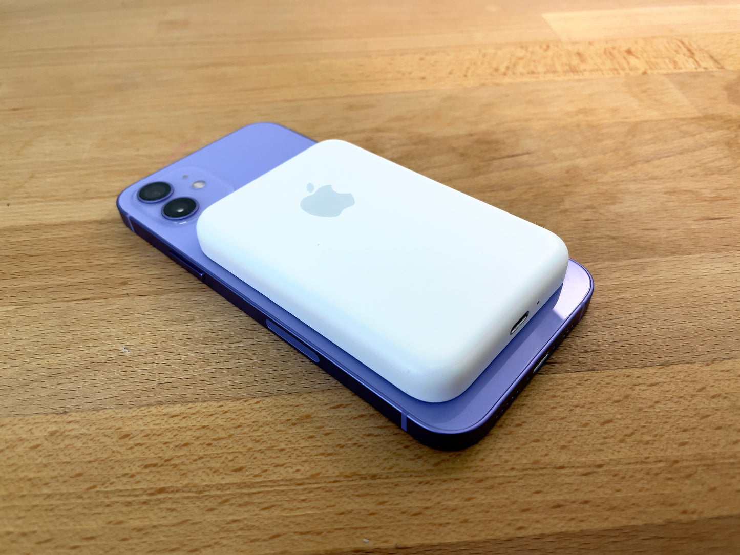Magnetic Battery Pack (10,000 MaH) - 6 Months Replacement Warranty